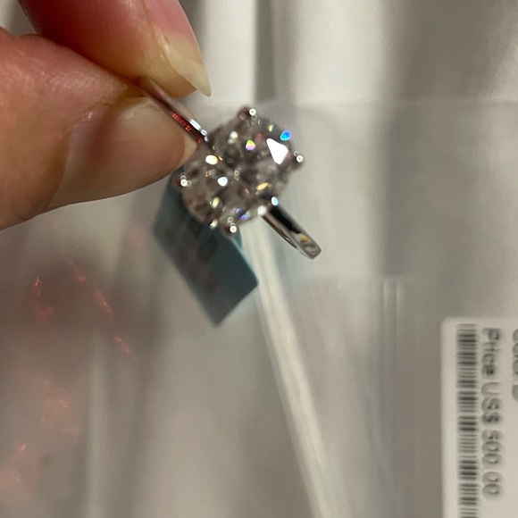 Sterling Silver Moissanite Ring Size 8 - Picture 4 of 6